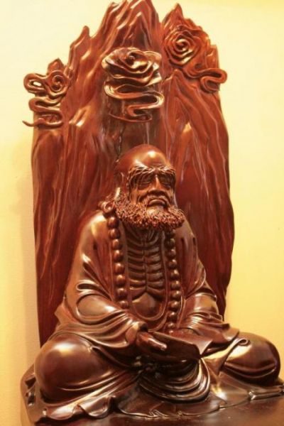  Tượng Đạt Ma ngồi thiền gỗ hương đẹp trừ tà ma ngoại đạo